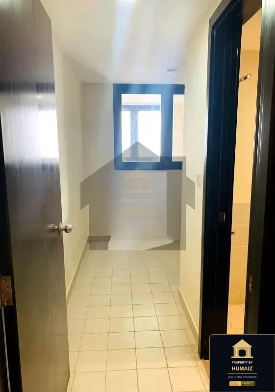 3-Bedroom Luxury Apartment (Sea Facing, 5 Bath, Suite 4) at Coral Towers For Sale in DHA Phase 8 Karachi — Photograph 6