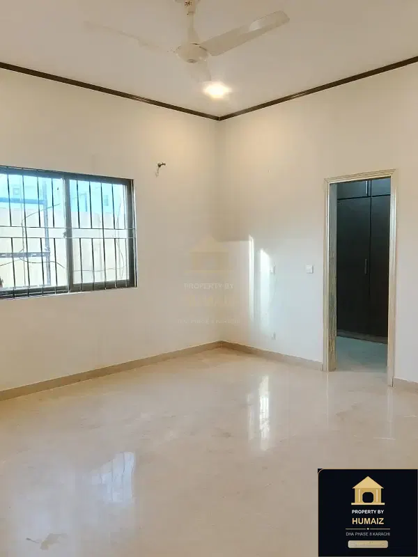 3-Bedroom Upper/Lower Portion (3 Bath, Unit 1) on Khayaban-e-Iqbal For Rent in DHA Phase 8 Karachi — Photograph 5