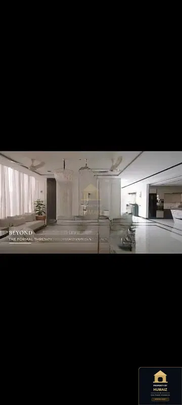 1,000 Sq. Yd. 6-Bedroom Luxury Villa (Private Pool, 6 Bath, Residence 49) in DHA Phase 8 For Sale in DHA Phase 8 Karachi — Photograph 5