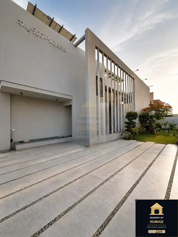 1,000 Sq. Yd. 7-Bedroom Luxury Villa (Private Pool, 6 Bath, Residence 14) in DHA Phase 8 For Sale in DHA Phase 8 Karachi — Photograph 3