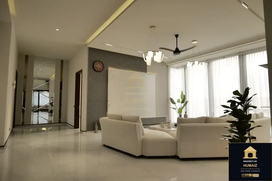 1,000 Sq. Yd. 7-Bedroom Luxury Villa in Khayaban-e-Bahria For Sale in DHA Phase 8 Karachi — Photograph 19