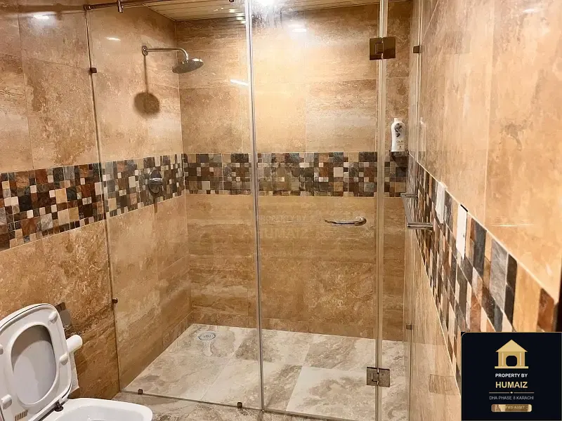 3-Bedroom Luxury Apartment (Sea Facing, 4 Bath, Suite 28) at Pearl Towers For Rent in DHA Phase 8 Karachi — Photograph 10
