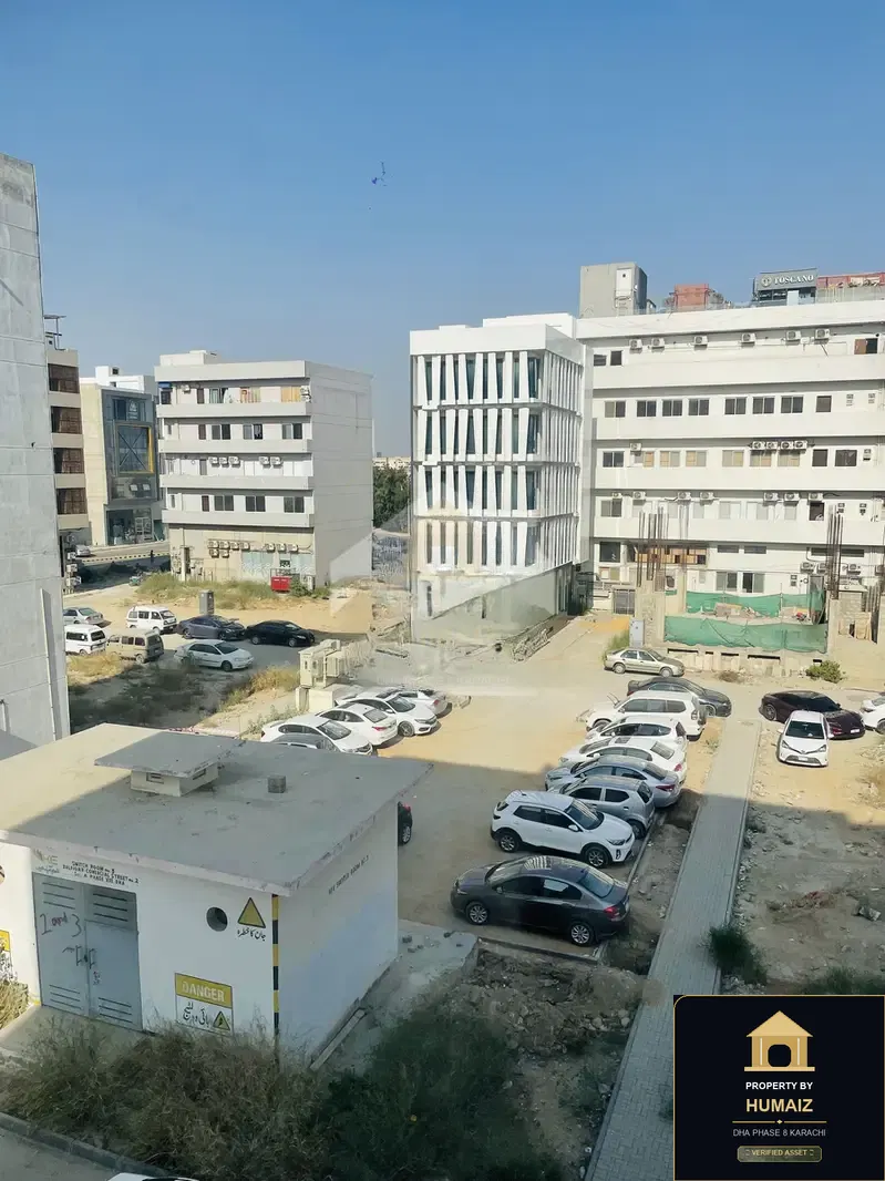 3-Bedroom Luxury Apartment (Brand New, 4 Bath, Suite 4) on Al-Murtaza Commercial For Sale in DHA Phase 8 Karachi — Photograph 22